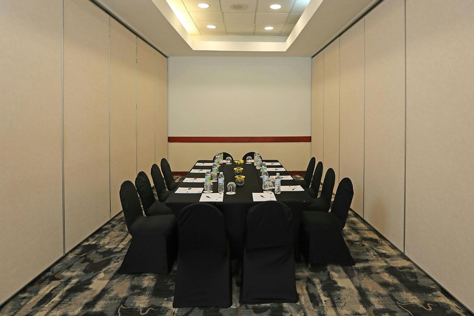 Four Points By Sheraton Santo Domingo La Caleta Luaran gambar