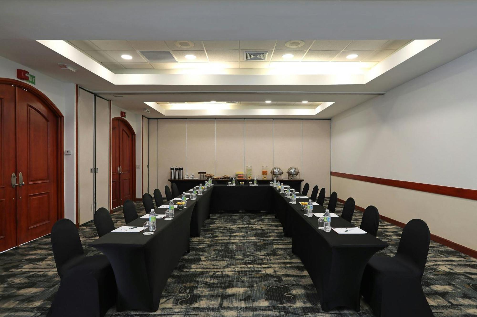 Four Points By Sheraton Santo Domingo La Caleta Luaran gambar